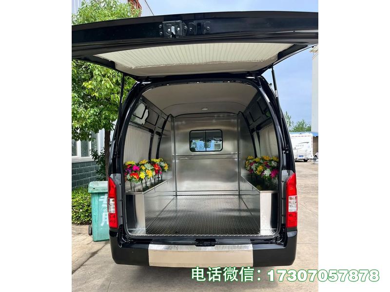 事故现场运尸车